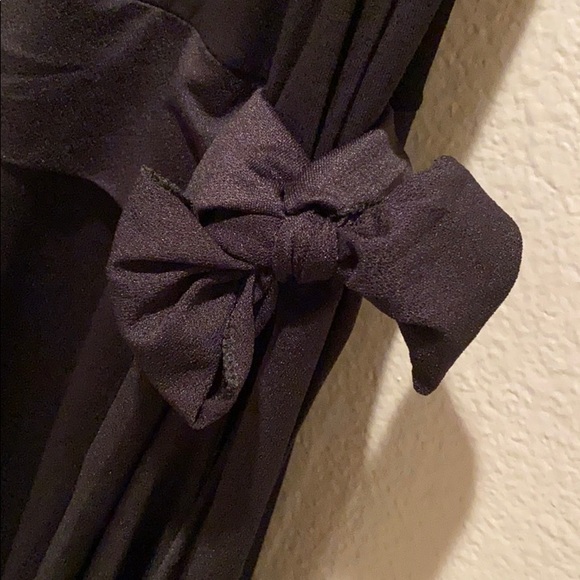 MILAN KISS Black Mock-Neck Tie-Waist Midi Dress - Picture 5 of 8